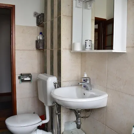 Iris Apartment