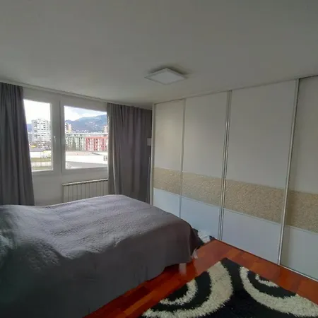 Iris * Sarajevo